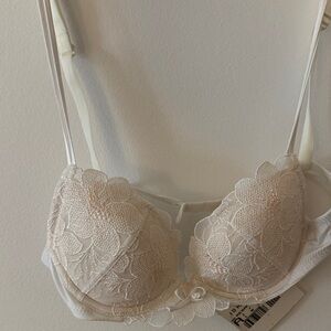 La Perla Cream Floral Lace Bra